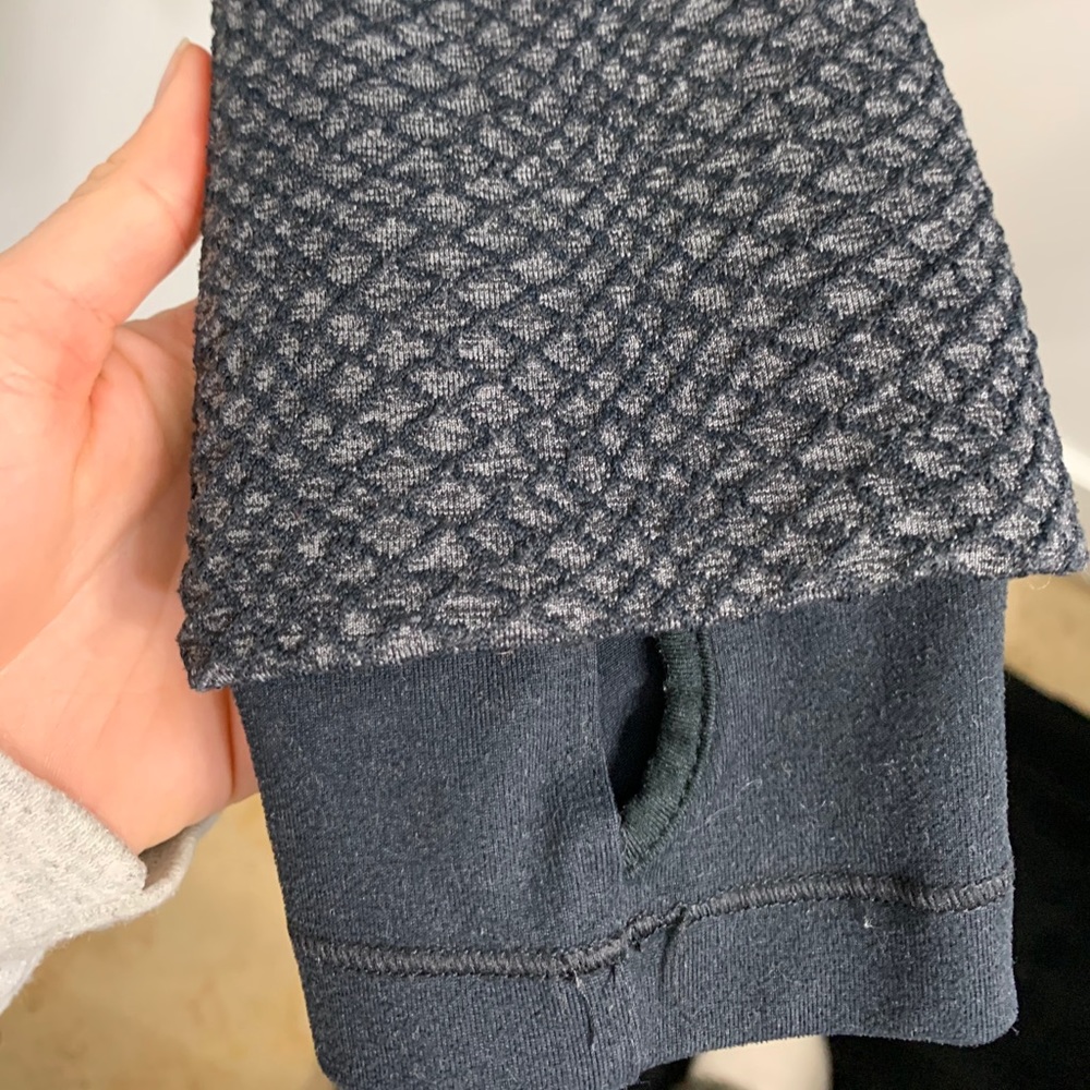 Under Armour Jacket - Picture 4 of 6